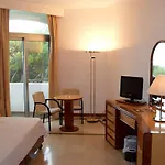 Grand Costa Brada Hotel