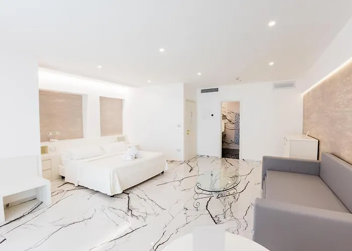 グランド コスタ ブラダ ガリポリ