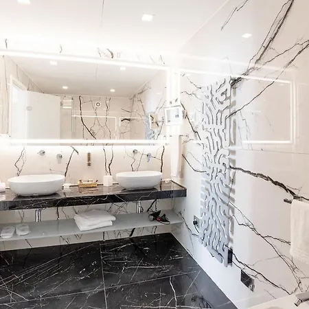 Hotell Grand Costa Brada 4*