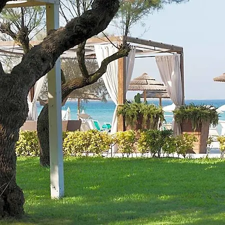 Hotel Grand Costa Brada