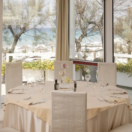 Hotell Grand Costa Brada Gallipolli