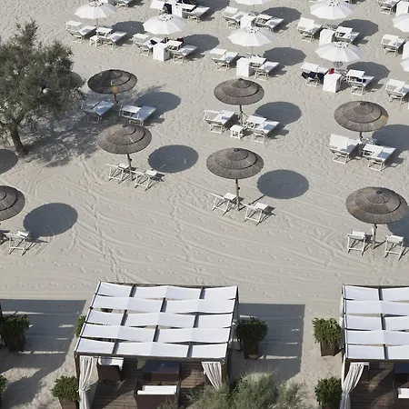 Hotell Grand Costa Brada 4*