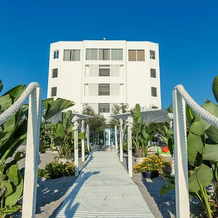 Grand Costa Brada Hotell 4*