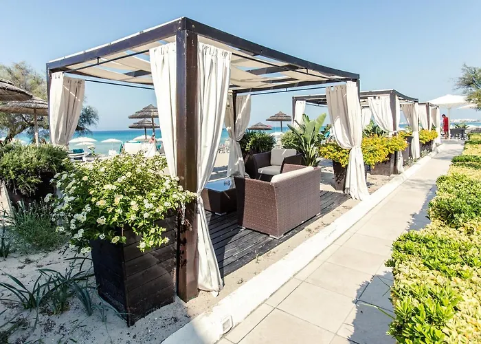 Grand Costa Brada מלון 4*